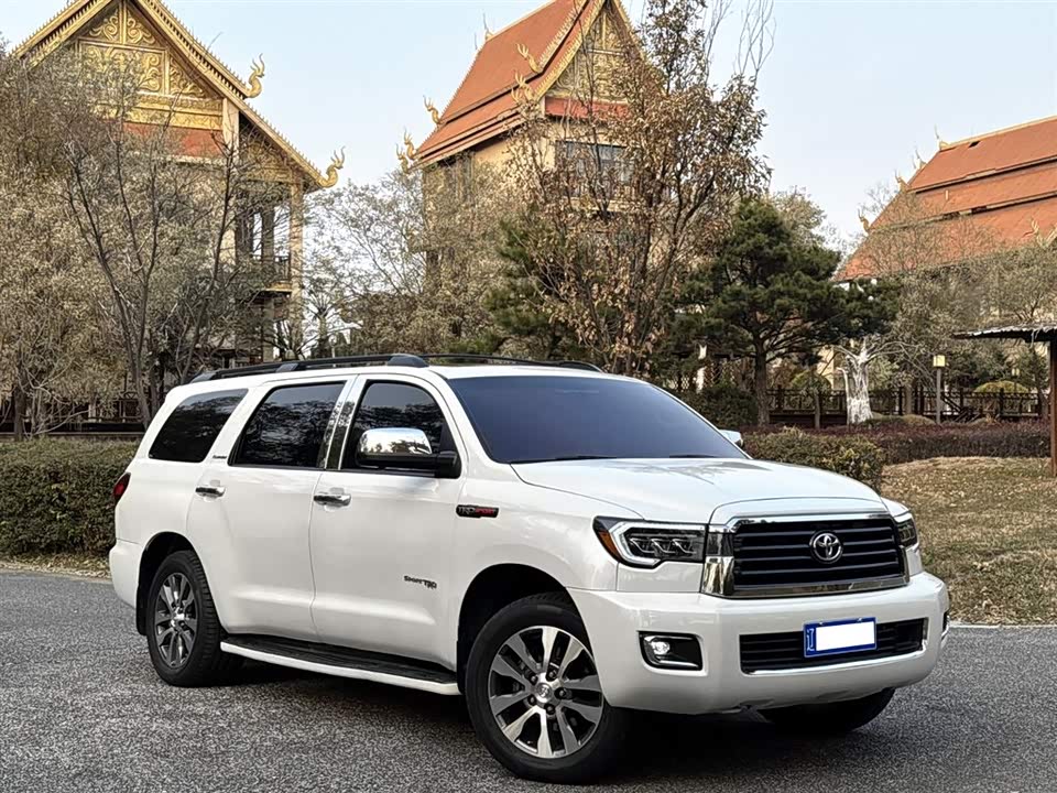 Toyota Sequoia