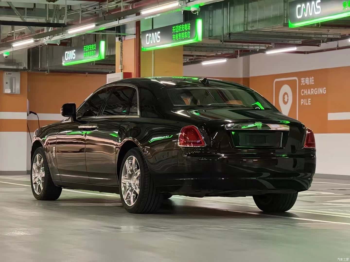 Rolls-Royce Ghost, 2010 7