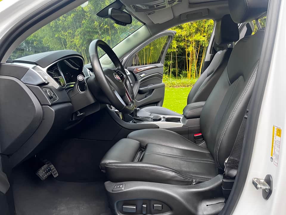 Cadillac SRX