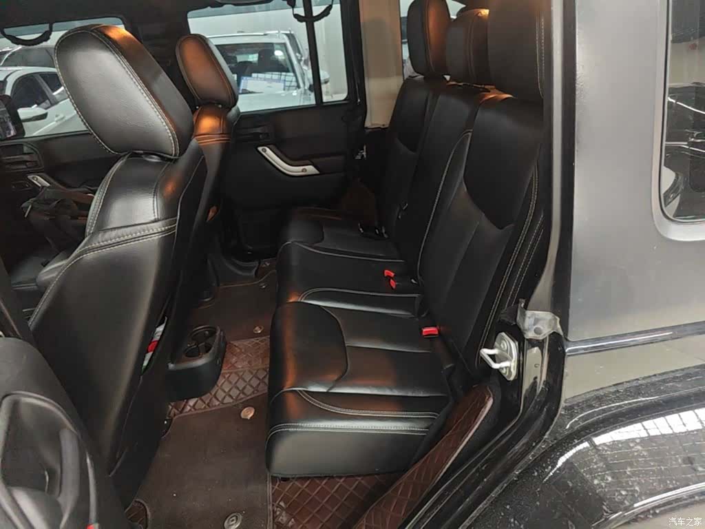 Jeep Wrangler, 2016 13