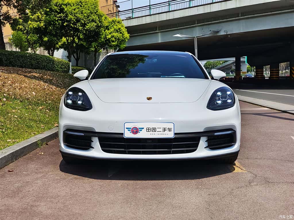 Porsche Panamera, 2019 2