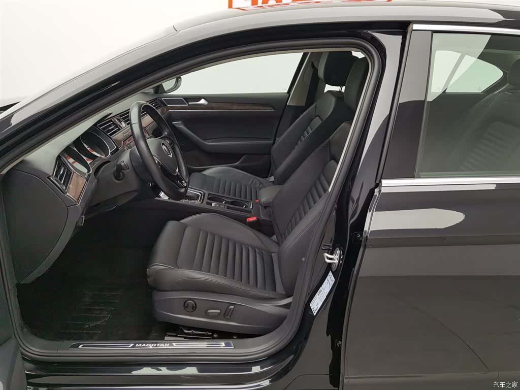 Volkswagen Magotan, 2019 10
