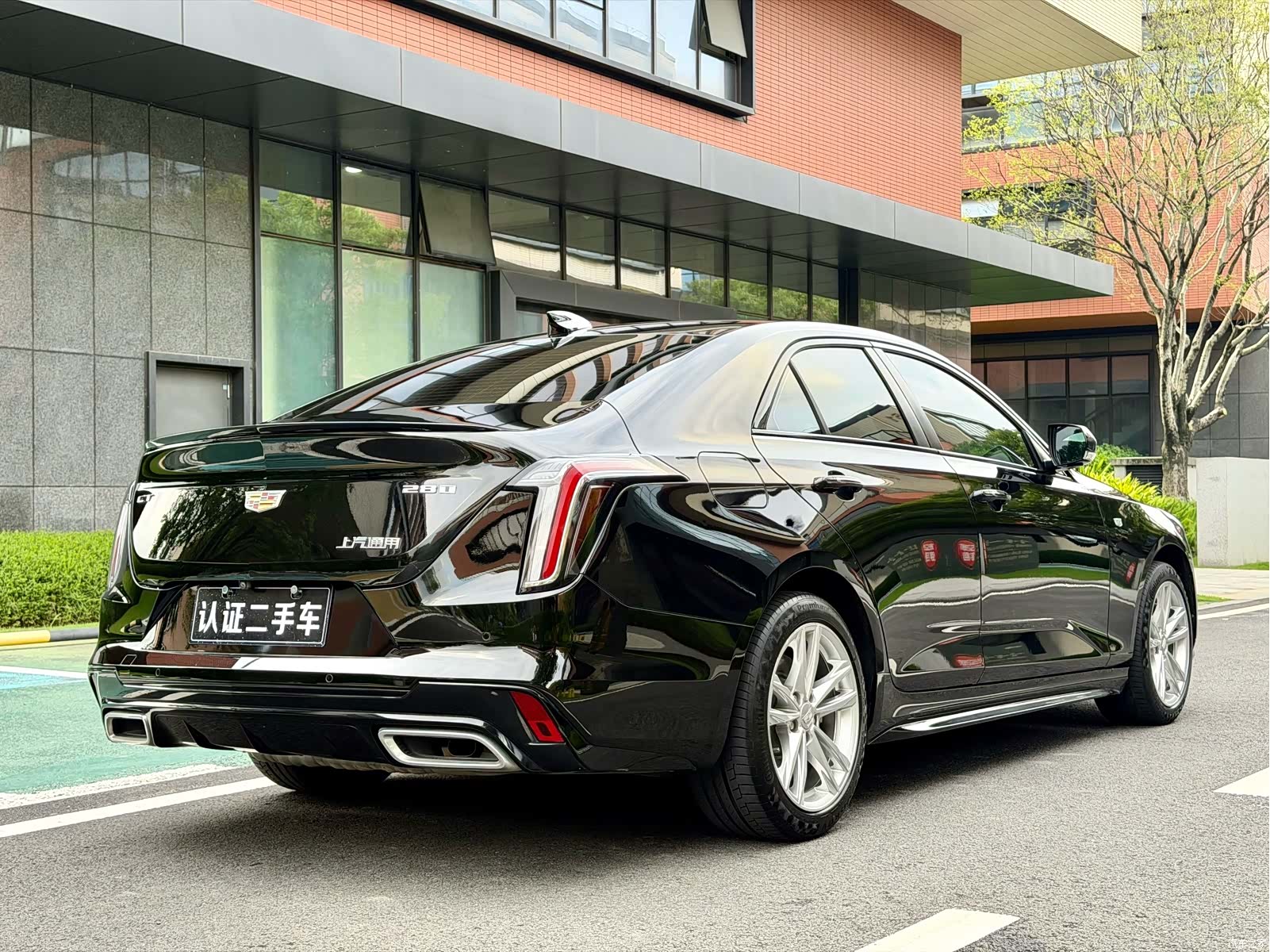 Cadillac CT4, 2022 все фото