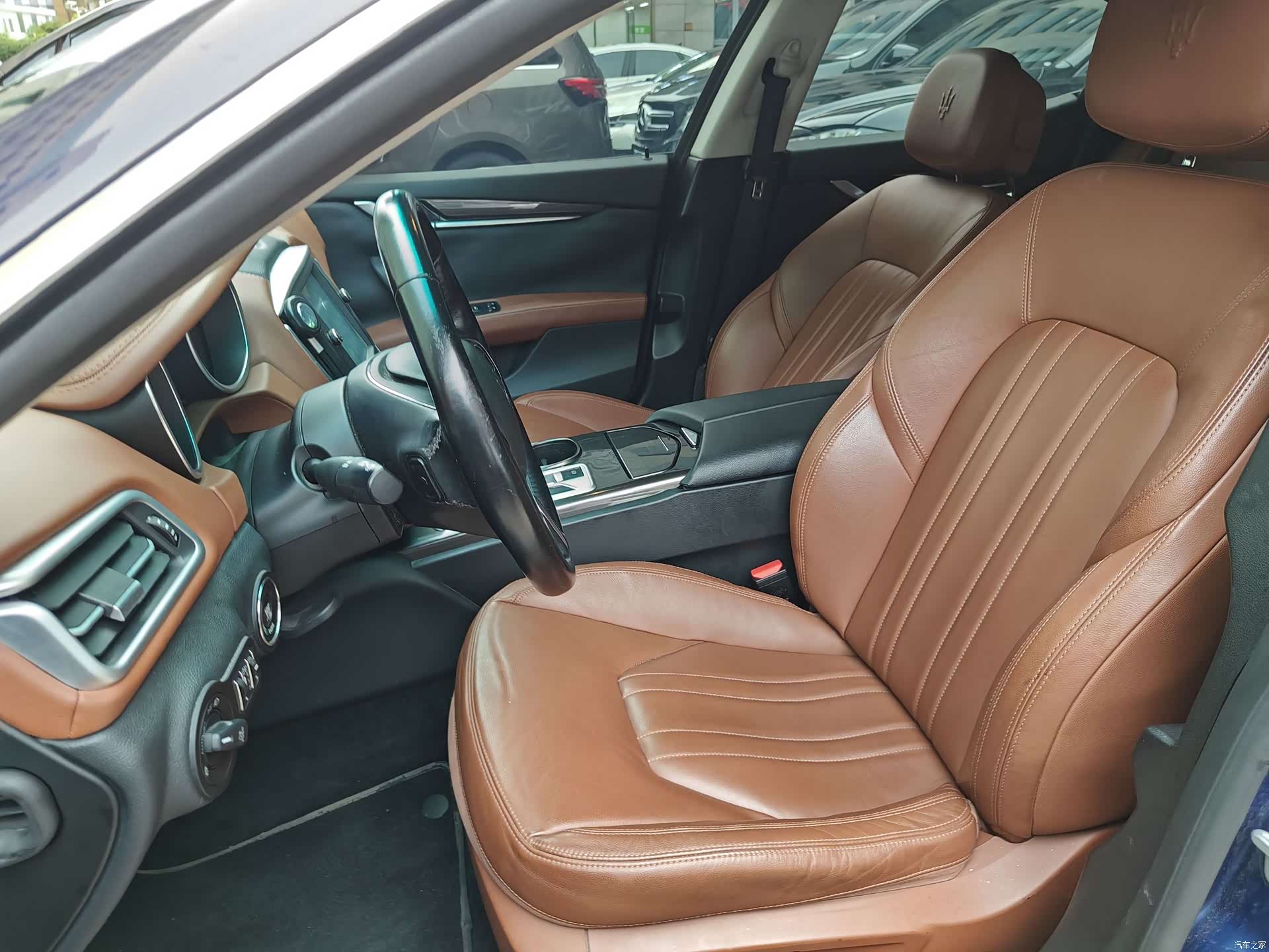 Maserati Ghibli, 2015 10