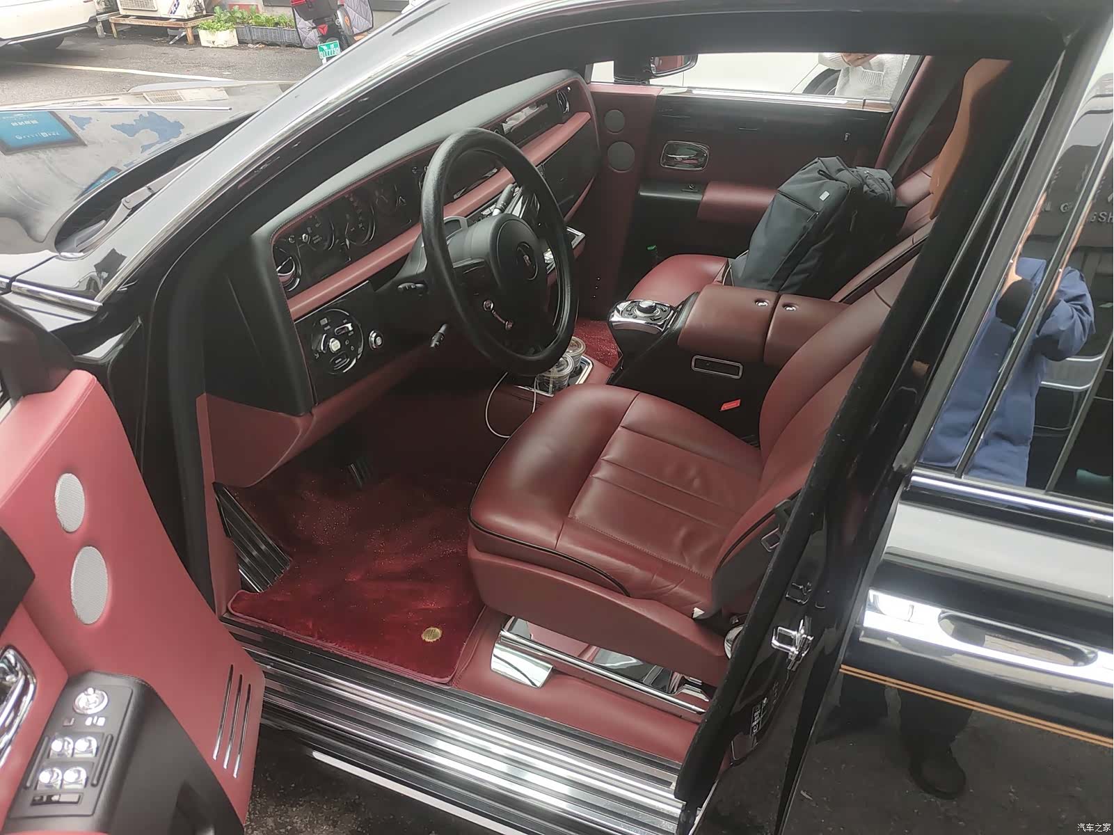 Rolls-Royce Phantom, 2014 4