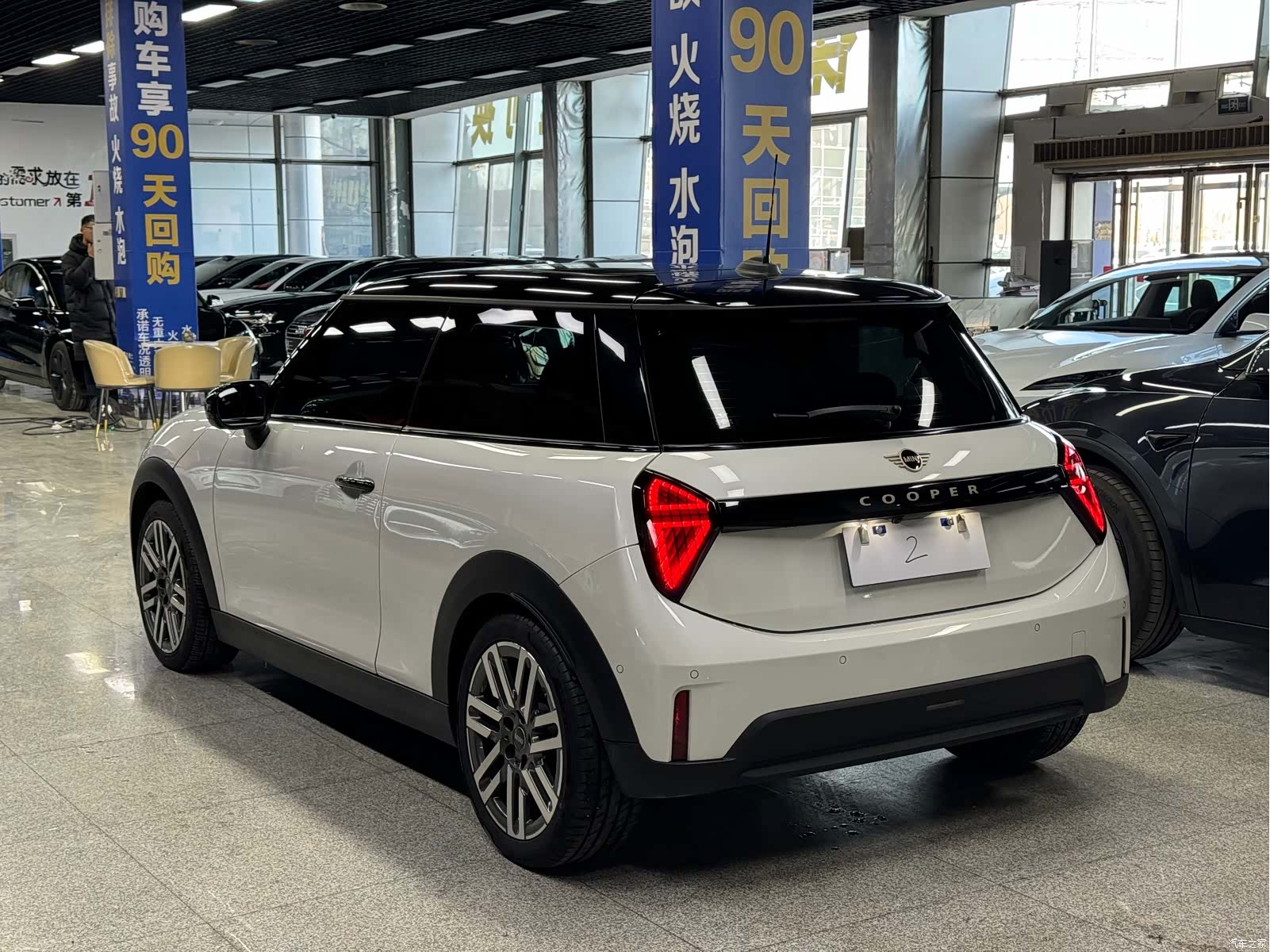 Mini Cooper, 2025 13