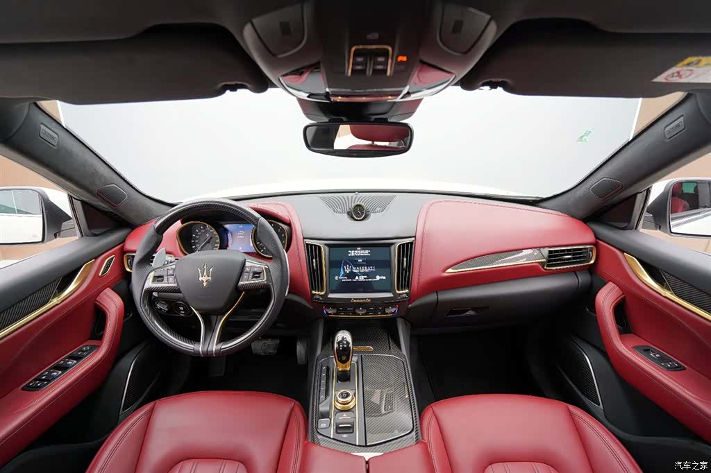 Maserati Levante, 2017 11