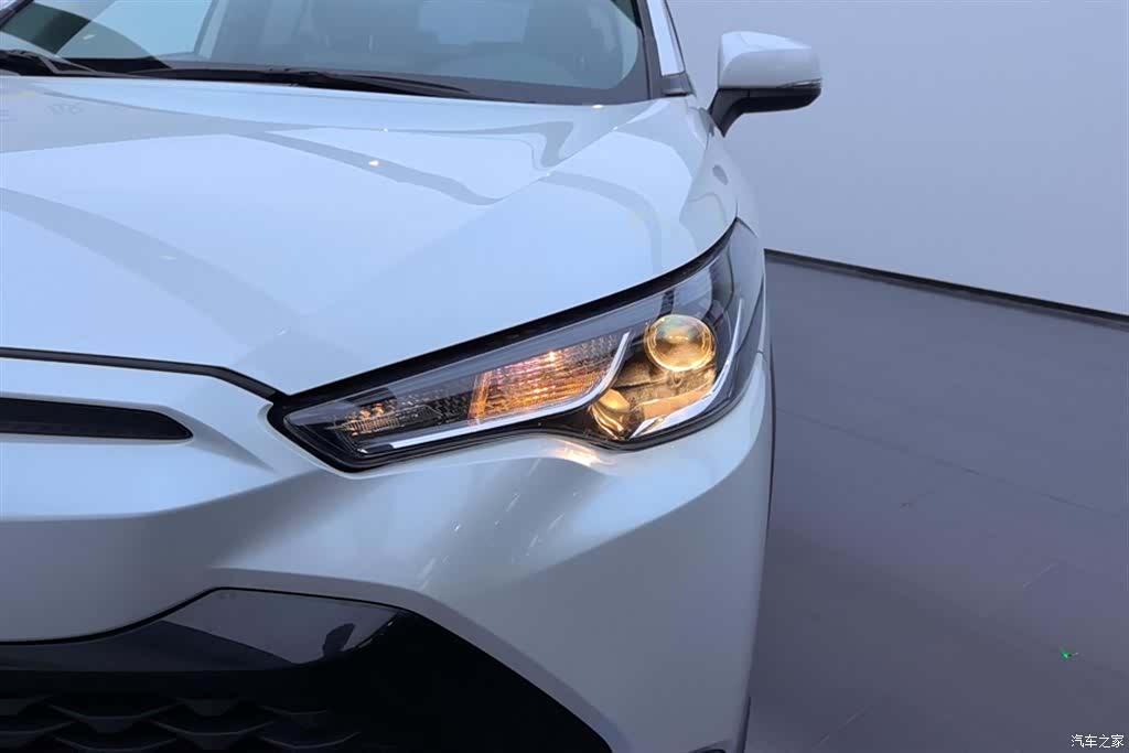 Toyota Frontlander, 2024 все фото