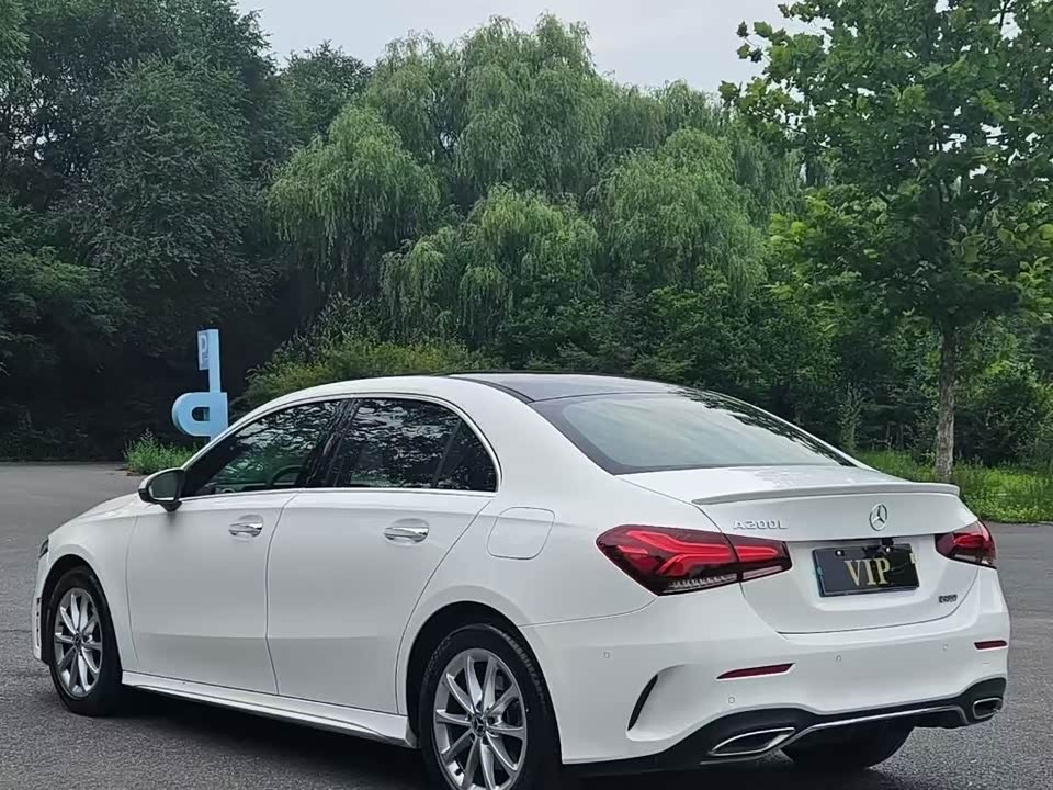 Mercedes-Benz Class A Mercedes-Benz Class A