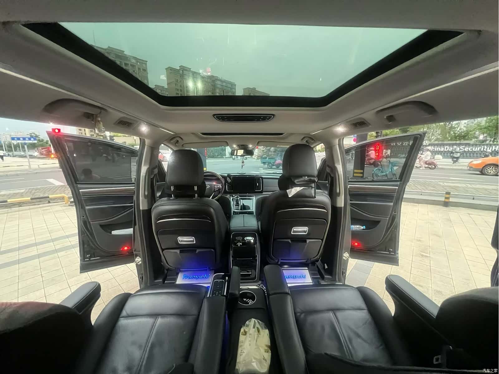 Trumpchi M8, 2022 все фото