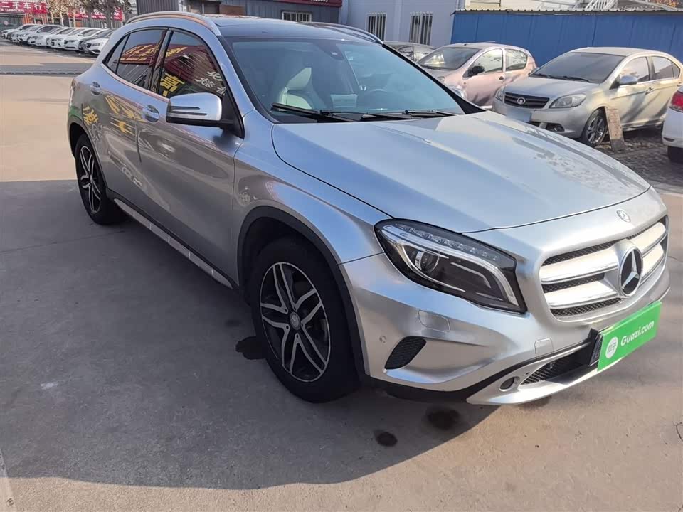 Mercedes-Benz GLA