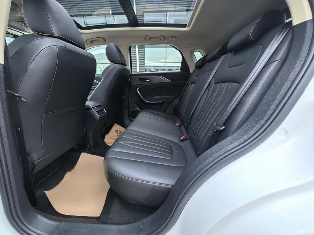 Bestune T77, 2022 20