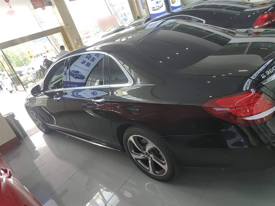 Mercedes-Benz E-class Mercedes-Benz E-class