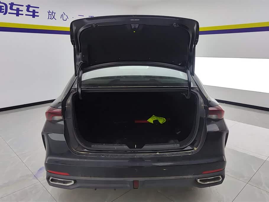 Trumpchi Shadow Leopard