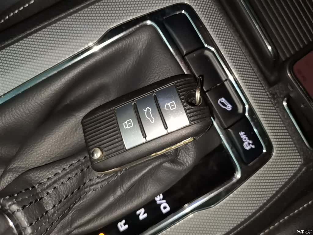 Roewe RX5, 2020 9