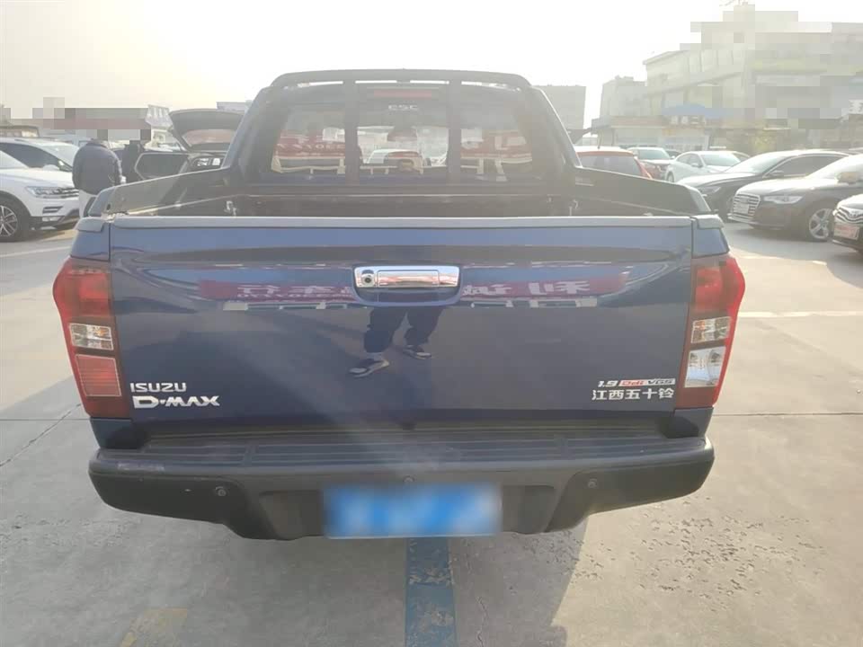 Isuzu D-MAX