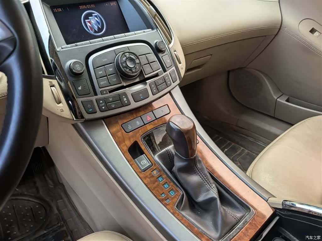 Buick LaCrosse, 2009 6
