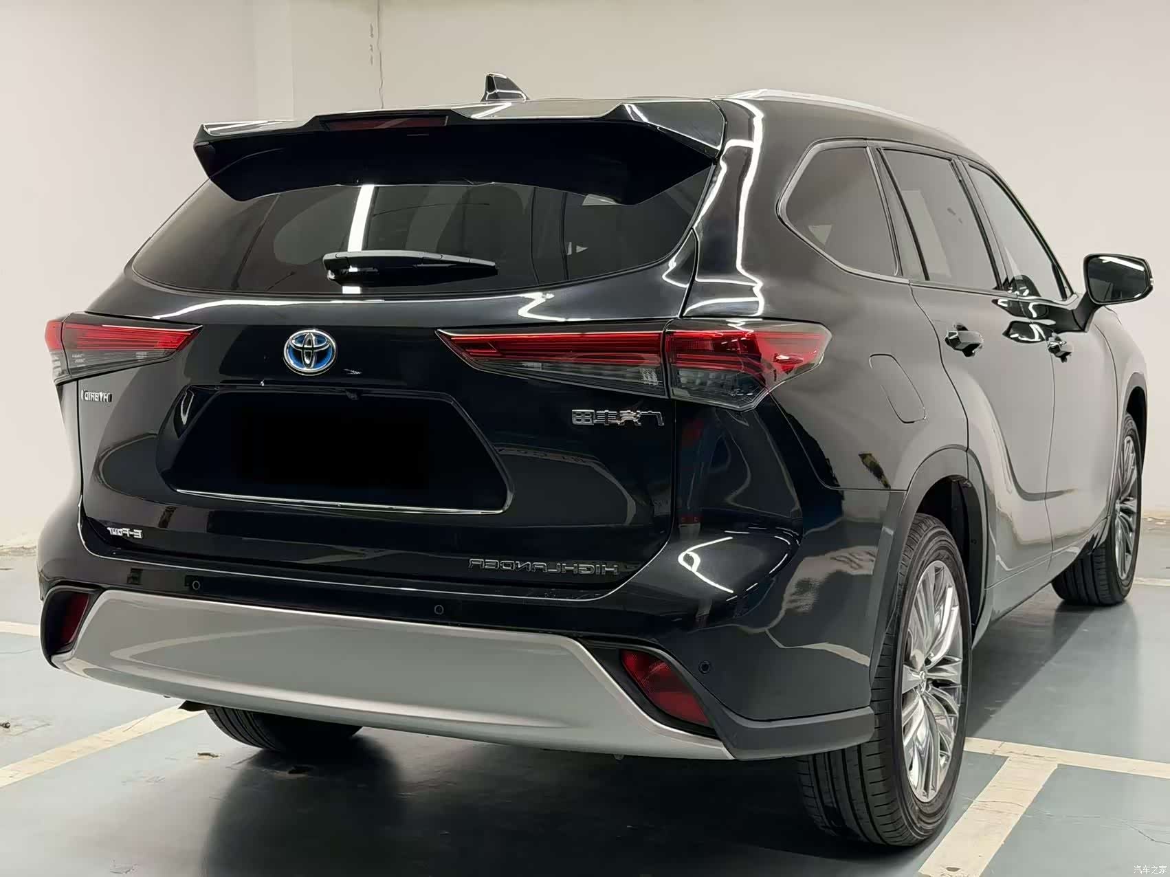 Toyota Highlander, 2024 все фото