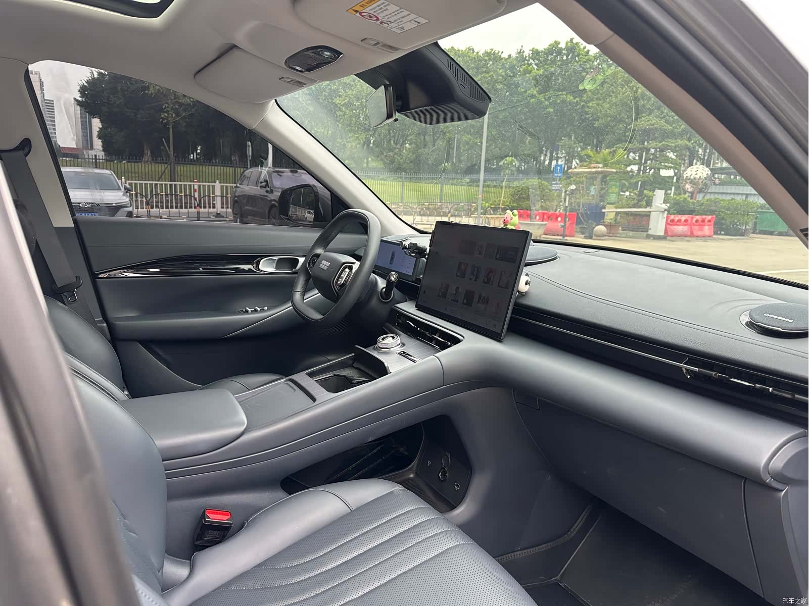 Geely Galaxy E5, 2024 28