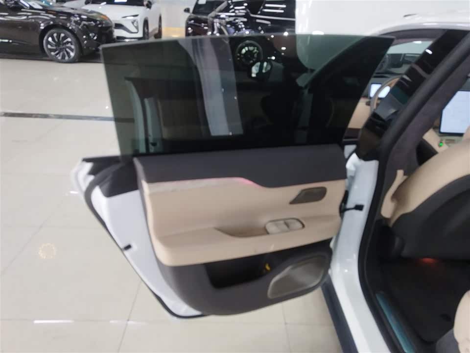 NIO ET7