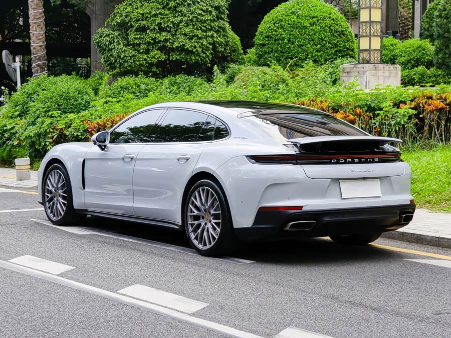 Porsche Panamera 2025, фото 5