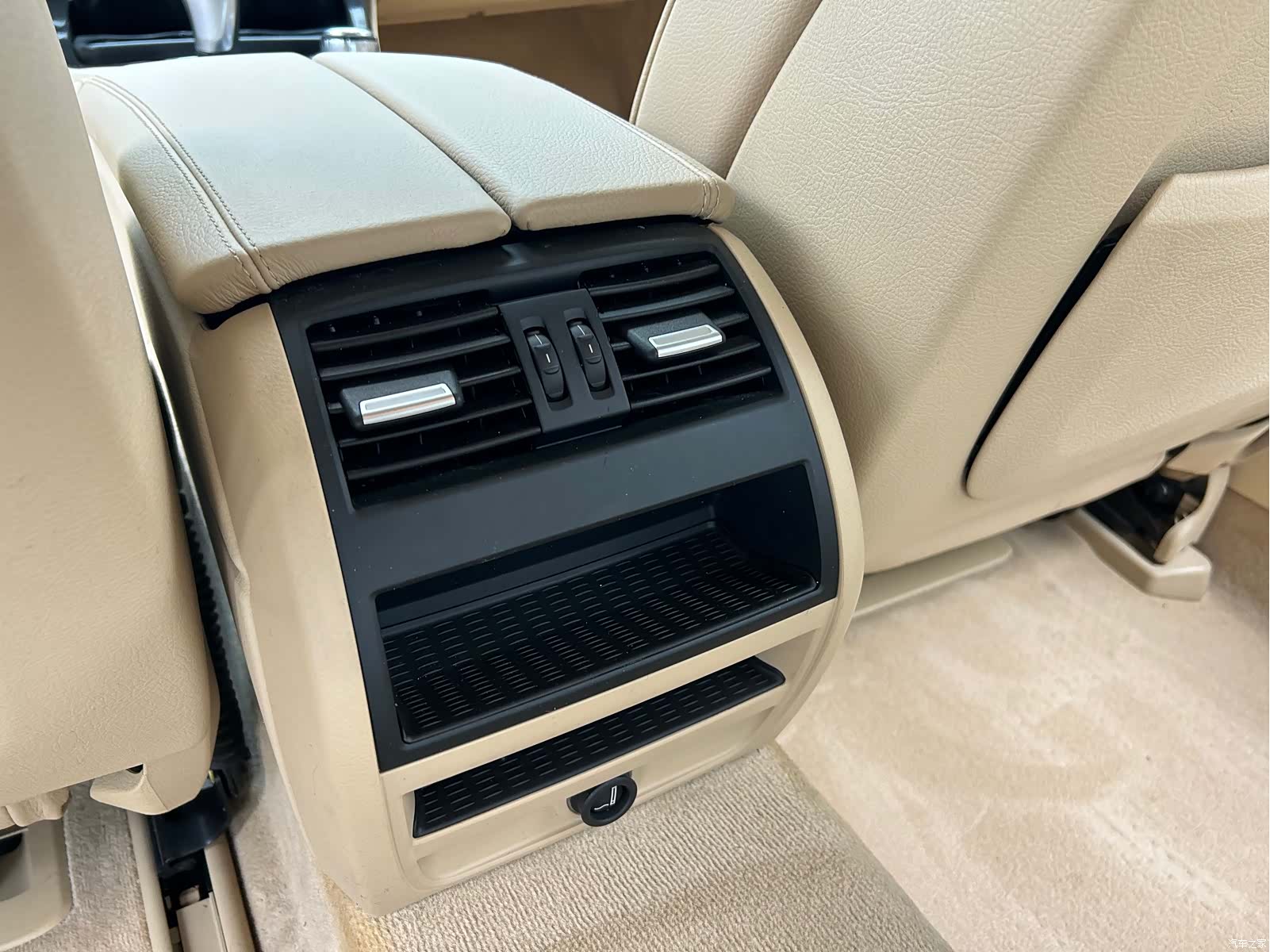 BMW 5 Series, 2014 11