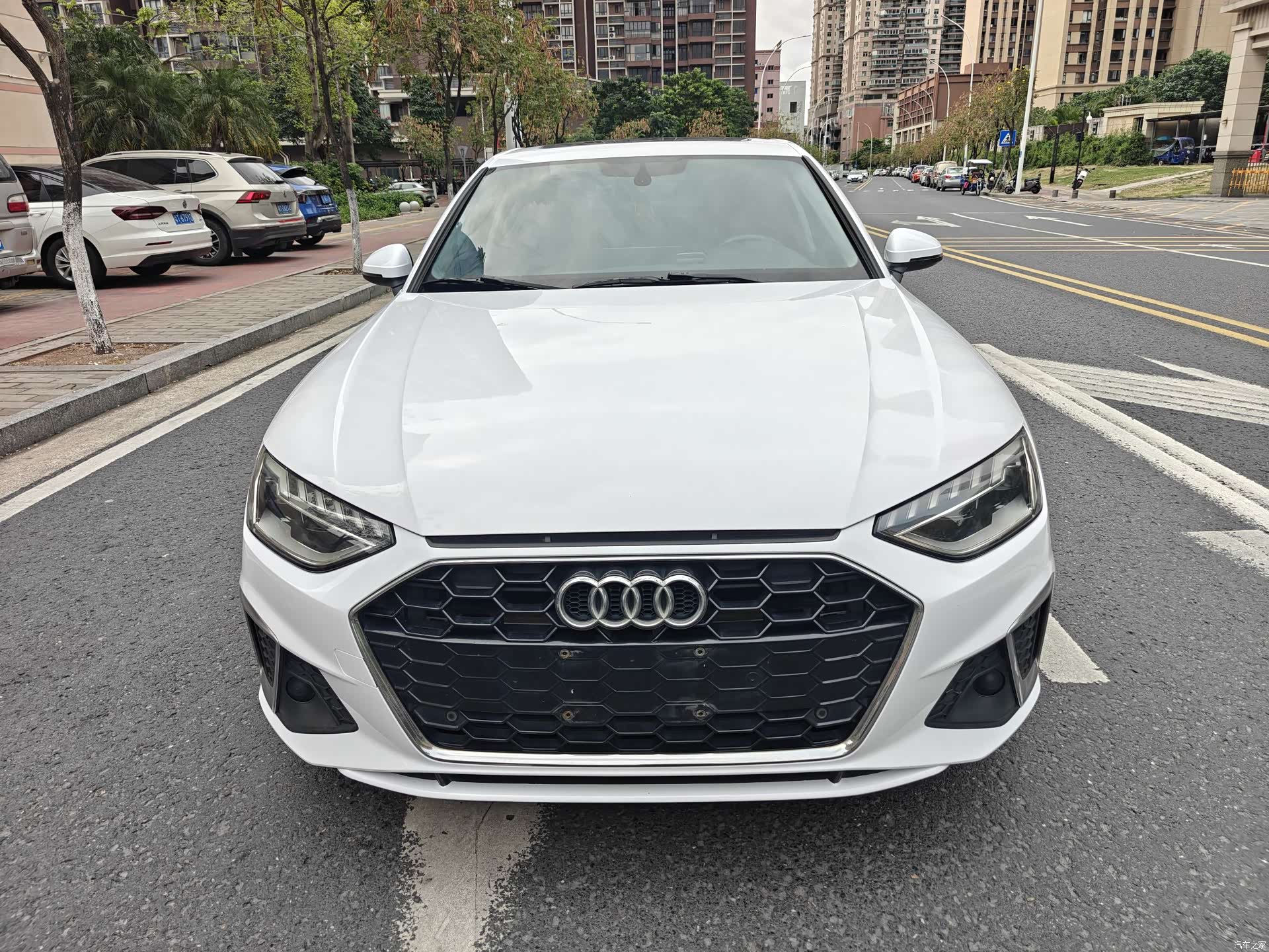 Audi A4L, 2021 3