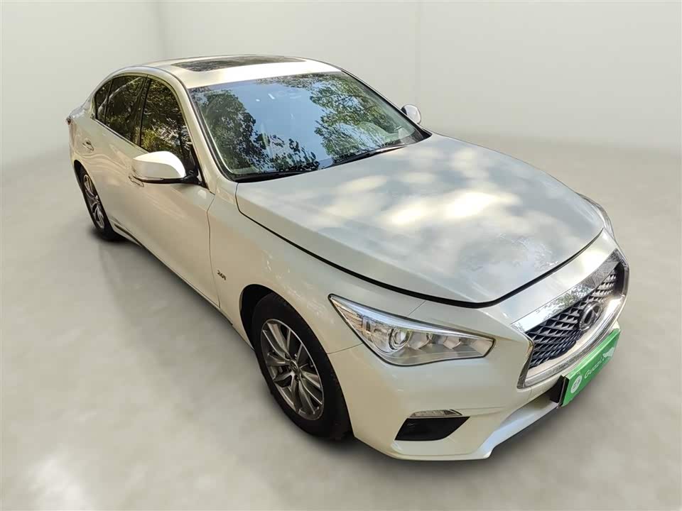 Infiniti Q50L
