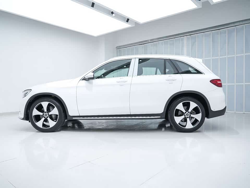 Mercedes-Benz GLC Mercedes-Benz GLC