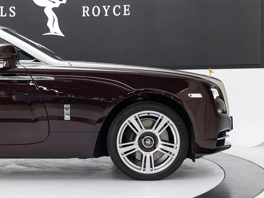 Rolls-Royce Phantom