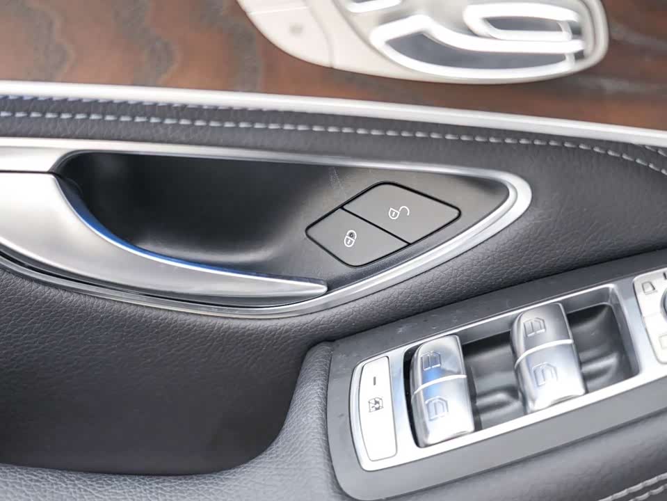 Mercedes-Benz GLC Mercedes-Benz GLC