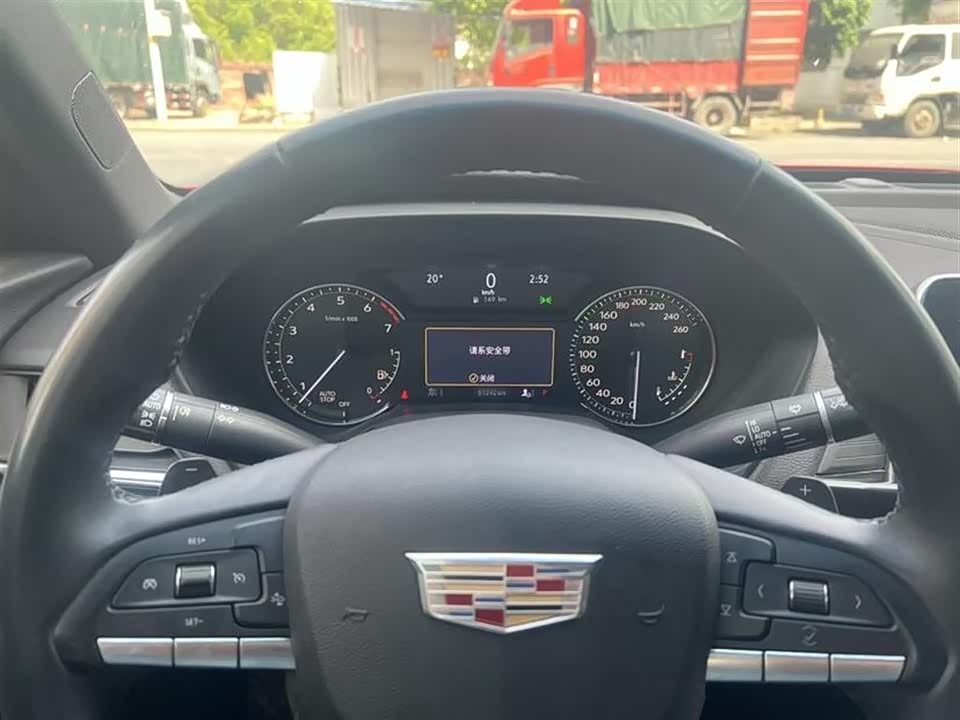 Cadillac CT4