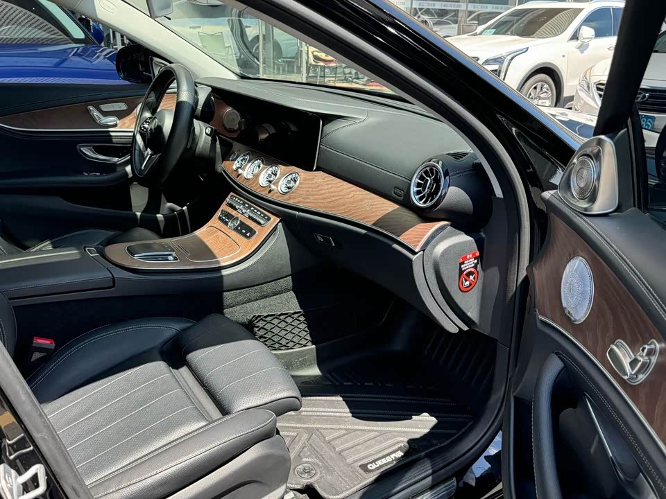 Mercedes-Benz E-class Mercedes-Benz E-class