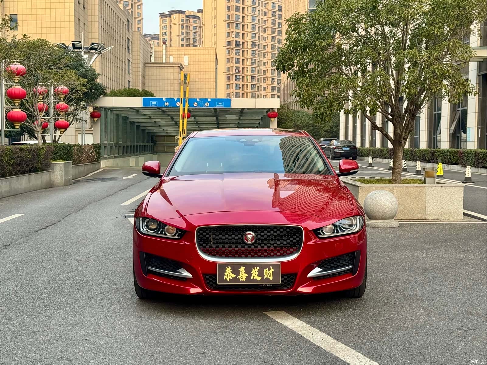 Jaguar XE, 2016 все фото