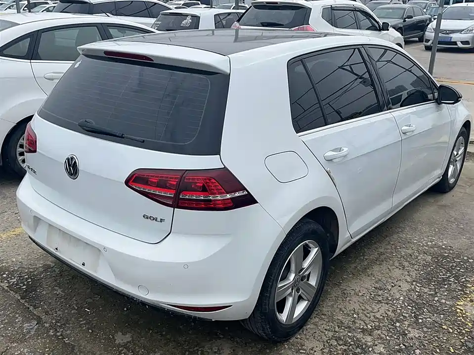Volkswagen golf
