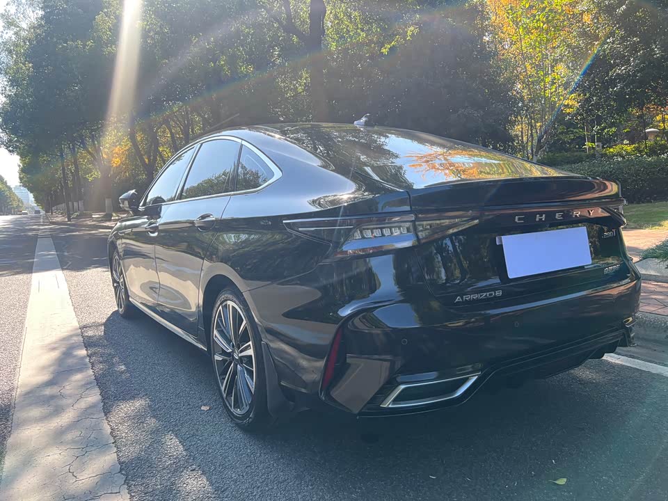 Chery Arrizo 8