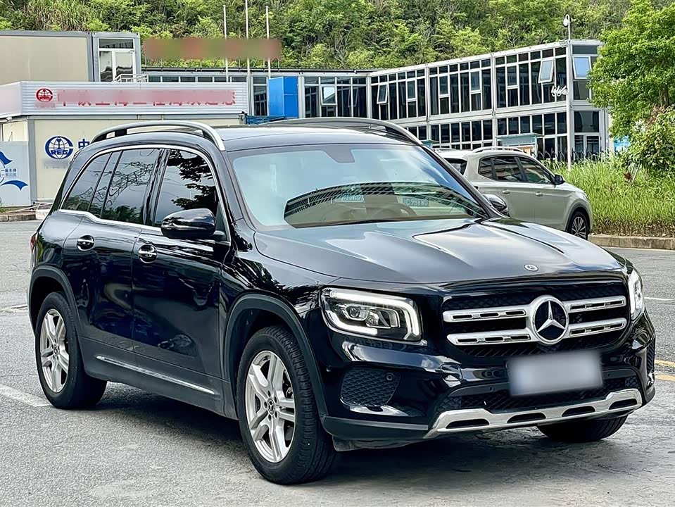 Mercedes-Benz GLB Mercedes-Benz GLB
