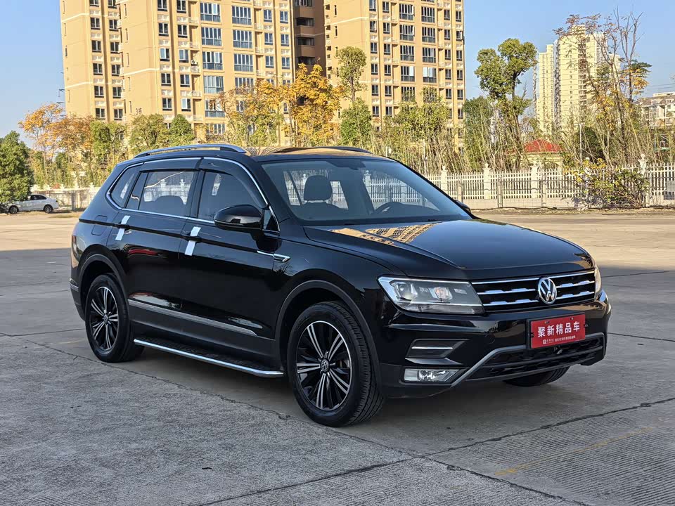 Volkswagen Tiguan L