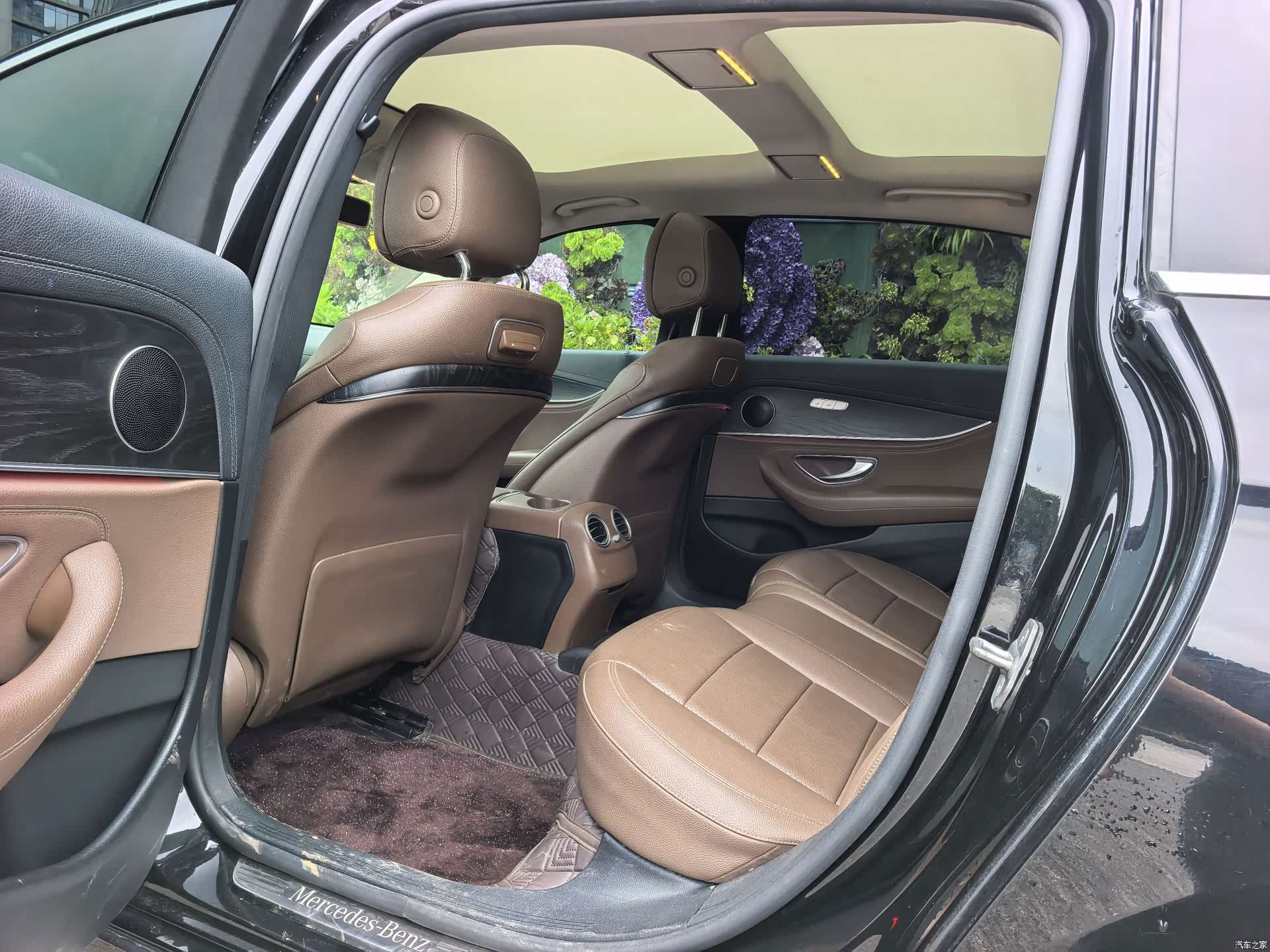 Mercedes-Benz E-Class, 2019 8