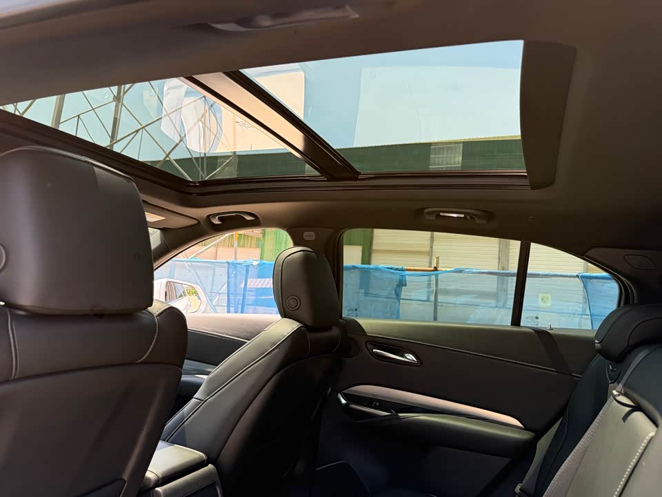 Cadillac XT4