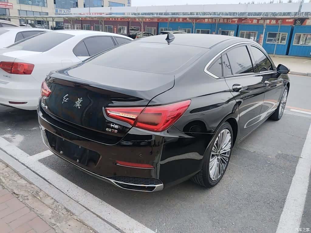 Hongqi H5, 2022 7