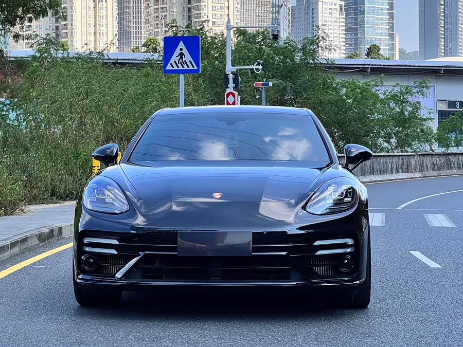 Porsche Panamera 2021, фото 2