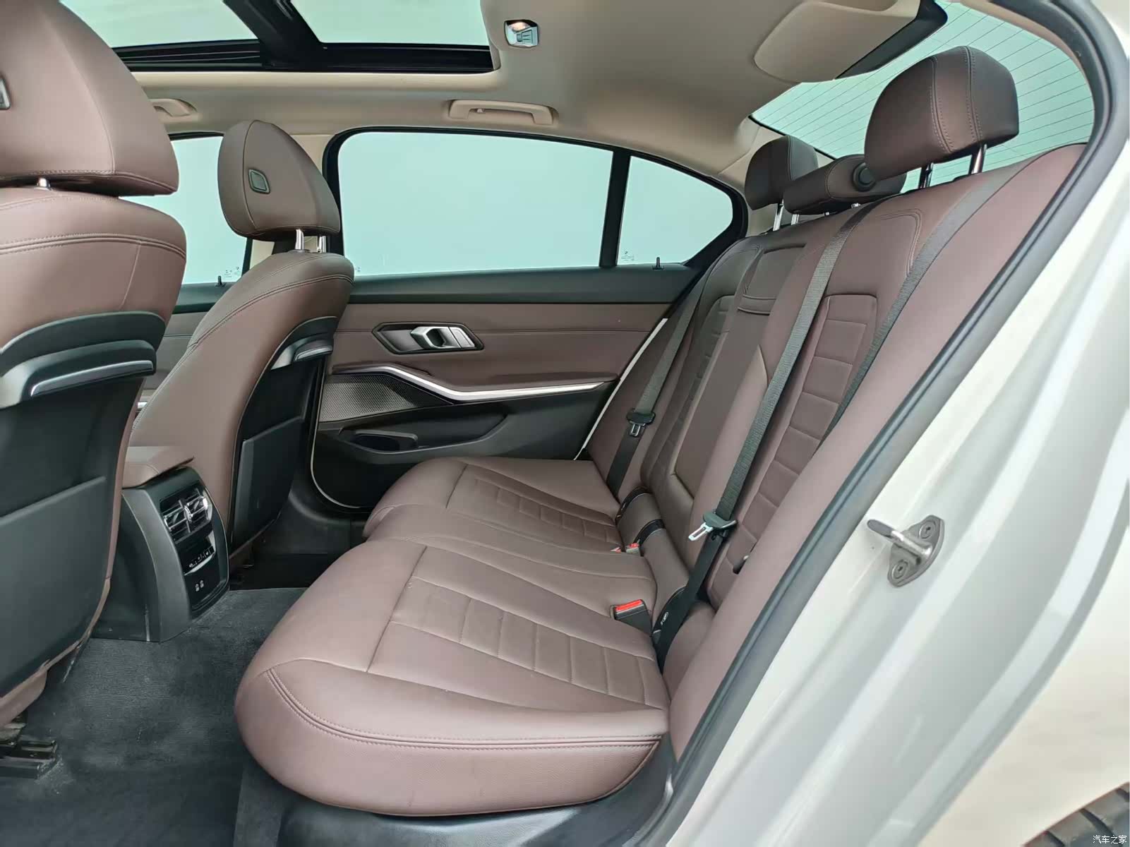 BMW 3 Series, 2021 7