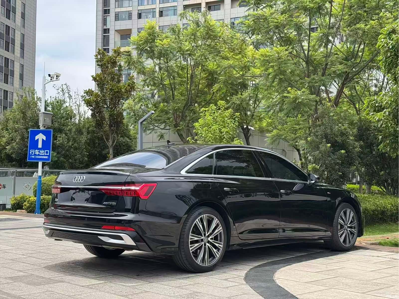 Audi A6L, 2022 9
