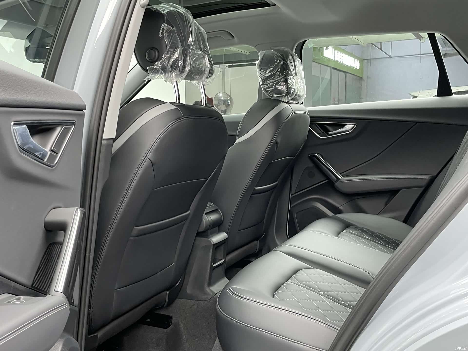 Audi Q2L, 2026 13