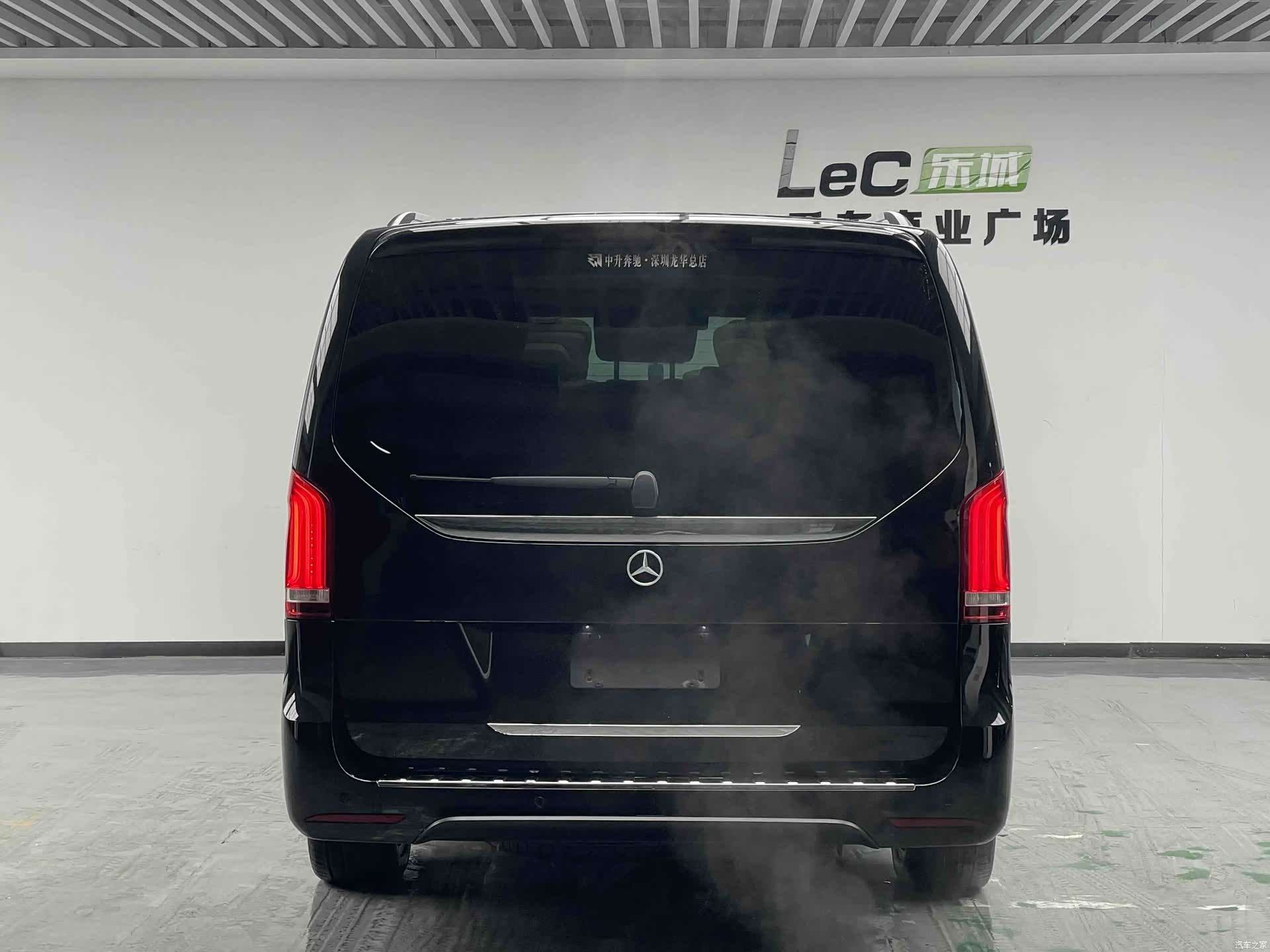 Mercedes-Benz V-Class, 2022 все фото
