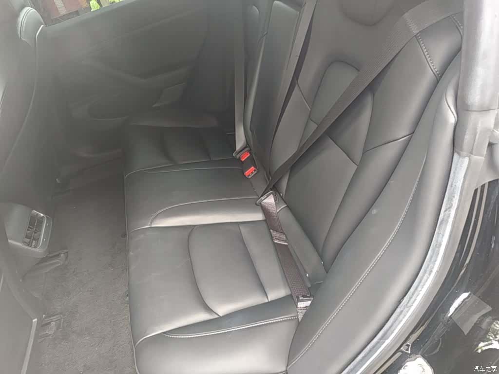 Tesla Model 3, 2020 17