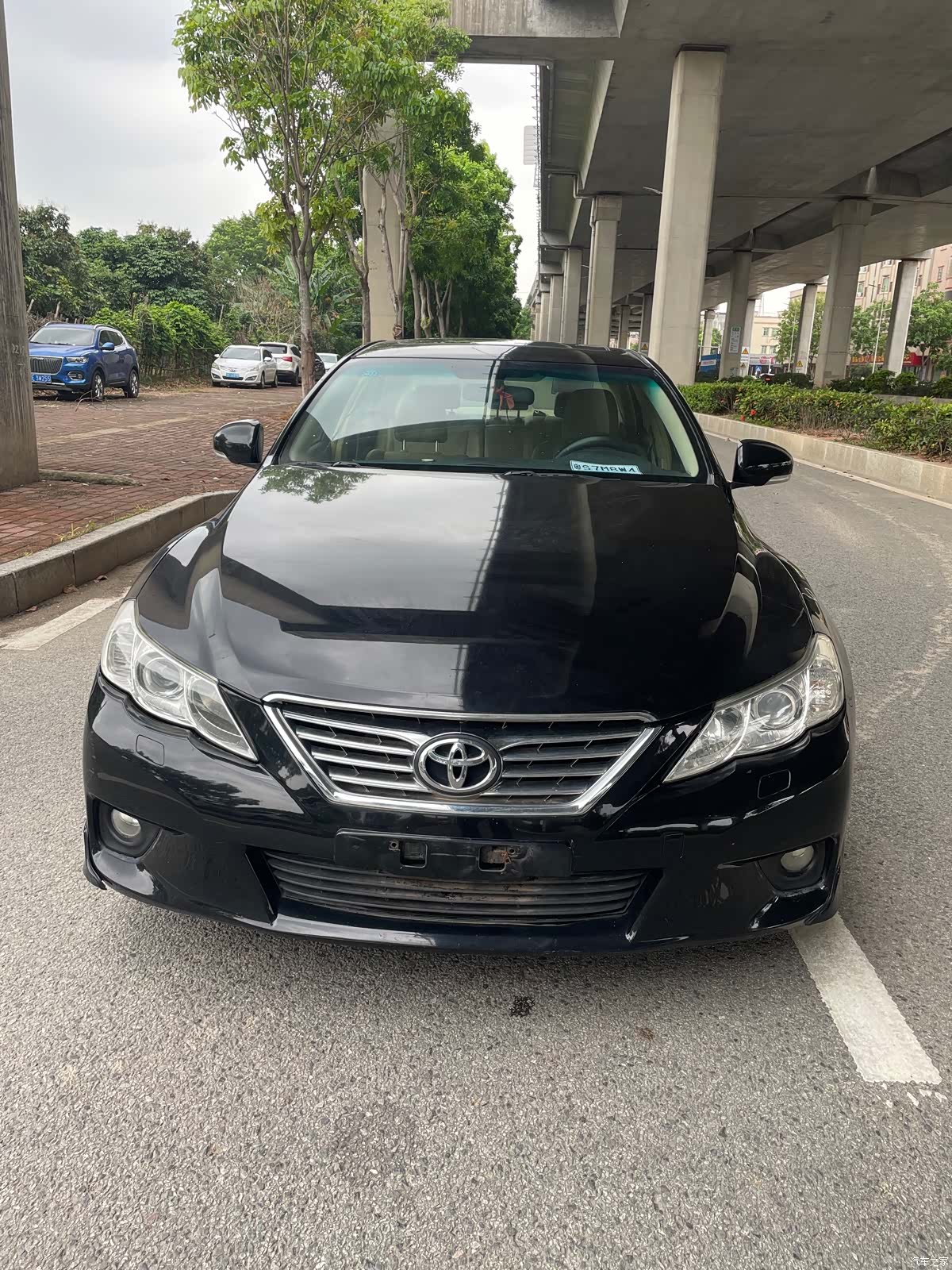 Toyota 2.5V, 2012 2