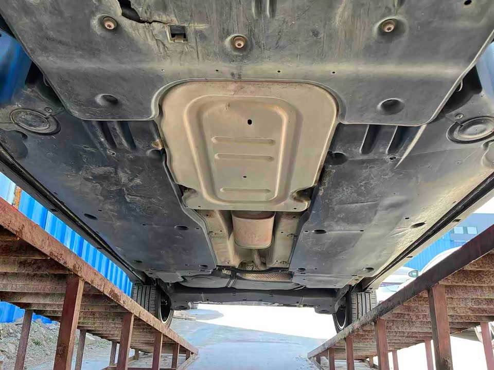 Volkswagen Exploring the shadow