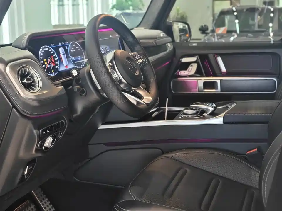 Mercedes-Benz G-class